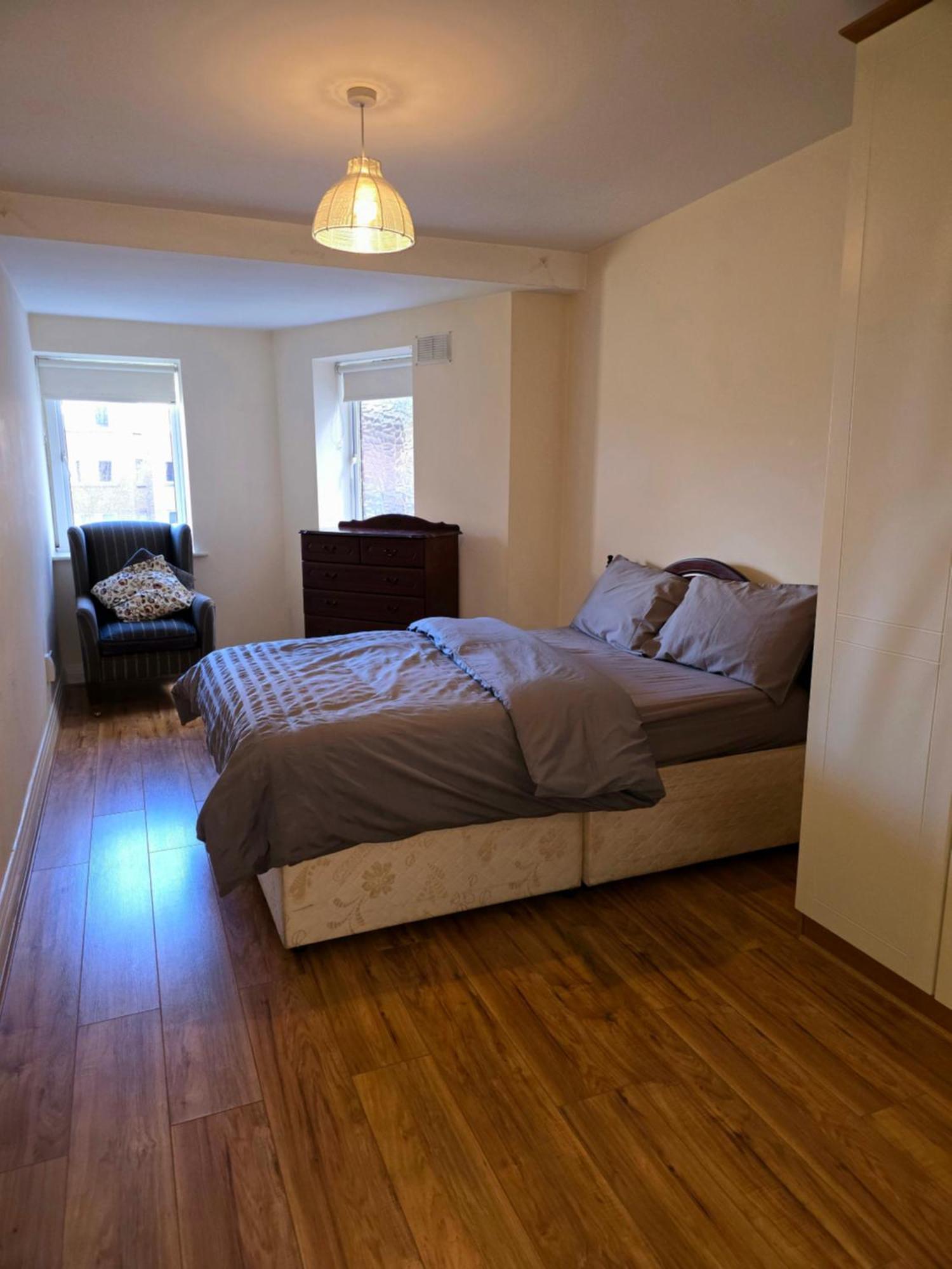 Gracian Omb Dublin Apartment Exterior foto