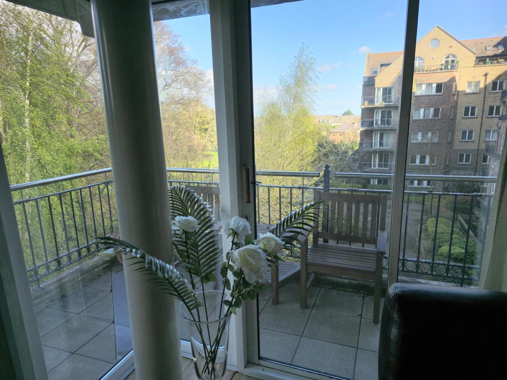 Gracian Omb Dublin Apartment Exterior foto