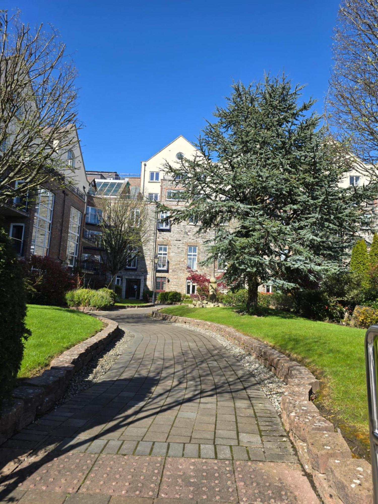 Gracian Omb Dublin Apartment Exterior foto